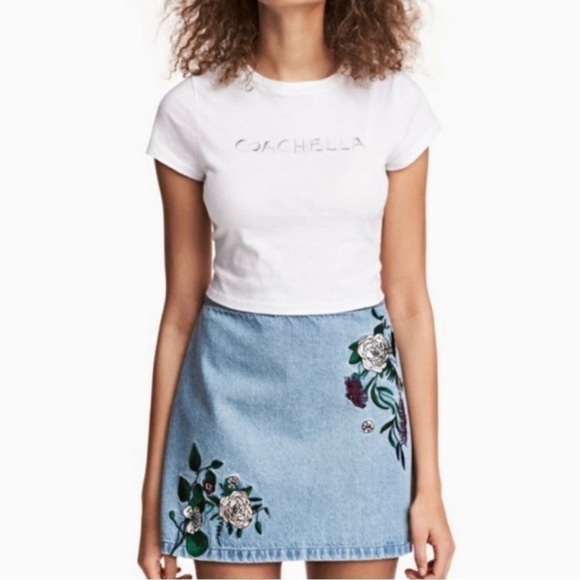 H&M X Coachella Denim Embroidered Mini Skirt Size 12 - Picture 1 of 6